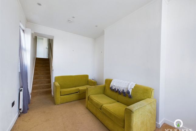 Flat to rent in Canterbury Road, Margate, Kent