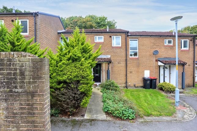 3-bed terraced on 9 Miniott Walk, Middlesbrough, £50,000