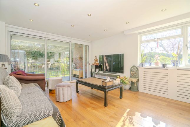 10 Gloucester House,, Courtlands, Richmond photo 5