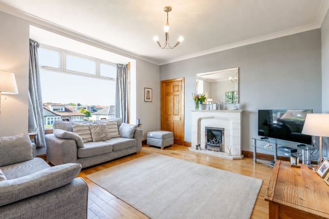 37 Merrylee Park Avenue, Glasgow photo 2