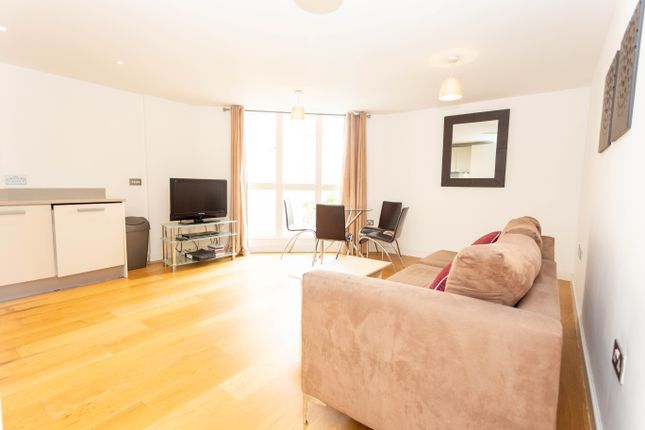 Thumbnail Flat to rent in Pavillion House, Water Gardens Square, London, Greater London