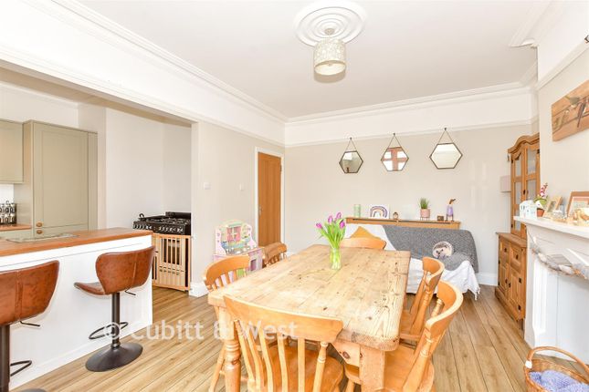53, Kirby Road, Portsmouth photo 3