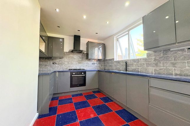 19, Verney Crescent, Liverpool photo 4