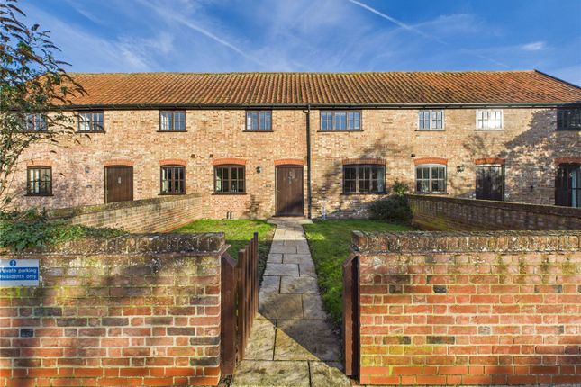 2-bed house on Russell Cottage,, High Street, Ipswich, £240,000