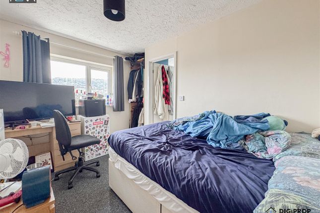 Room5.Jpg