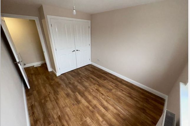 Apt 5, Crewe photo 2