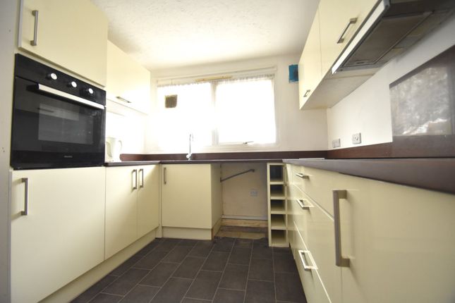 Maisonette to rent in Lumsden Road, Southsea, Hampshire