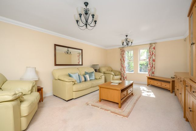 Property for sale in Oatlands Drive, Weybridge