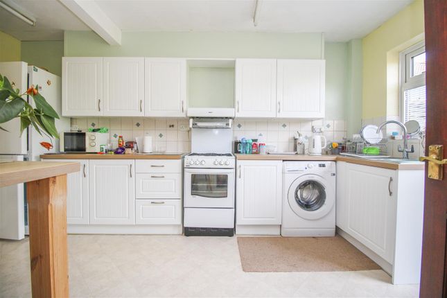 71, Parsonage Leys, Harlow photo 4