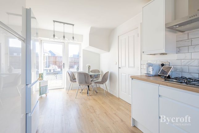 21, Wainscot Drive, Great Yarmouth photo 5