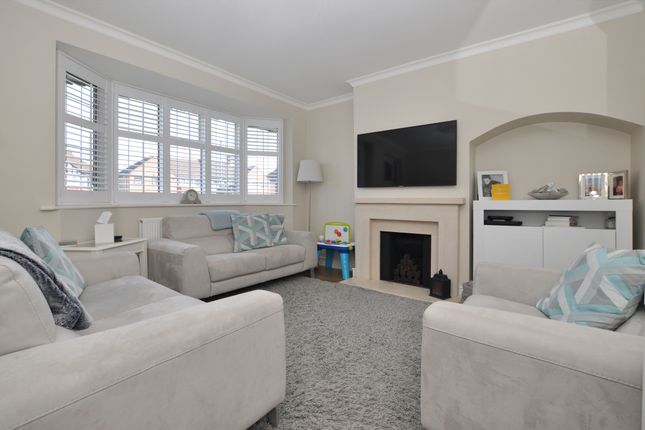 6 Jevington Way, London photo 2