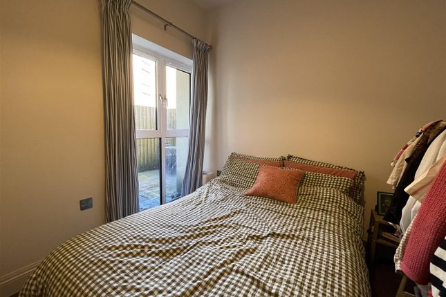 Flat for sale in The Lindens, Pontcanna, Cardiff