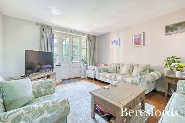 12, Stonegate, Ingatestone photo 2