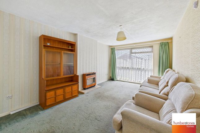 23, Westcombe Grove, Bartley Green photo 2