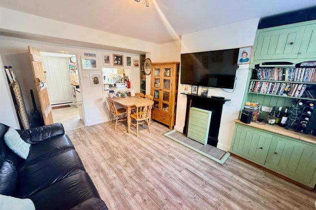 3 South Farm Cottages, South Farm Road, Worthing photo 5
