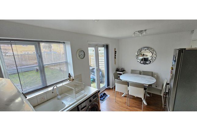 8, Staythorpe Road, Leicester photo 4