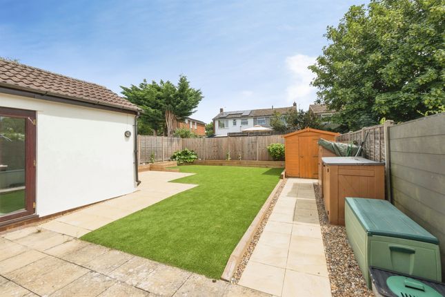 3, Weston Road, Milton Keynes photo 2