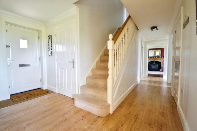 3, Quarry Close, Gloucester photo 3