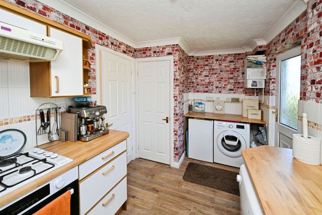 11, Bayes Road, Skegness photo 4