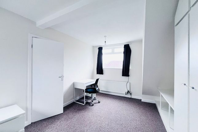 32 Hawton Crescent, Nottingham photo 5