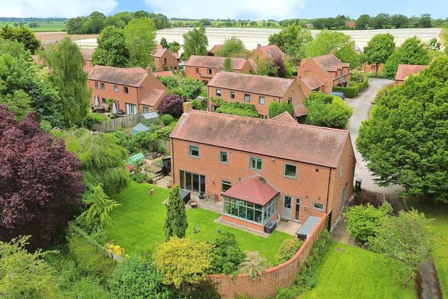 Thumbnail Detached house for sale in Hithersand Close, Hampton Lucy, Warwick