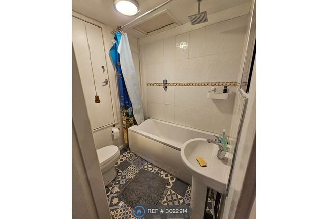 Flat, Norman St, Ilkeston photo 5