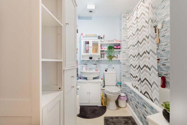 Tw14 8Dr - High Res-26.Jpg