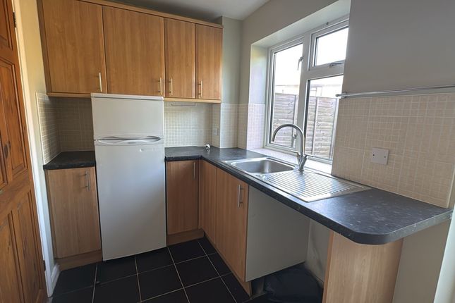 35 Sharp Close, Aylesbury photo 4