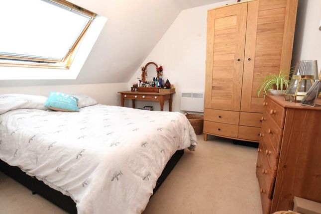 18, Wheelwright Place, Colchester photo 4