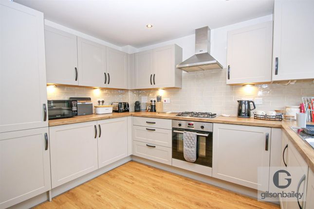 40, Chestnut Drive, Norwich photo 2