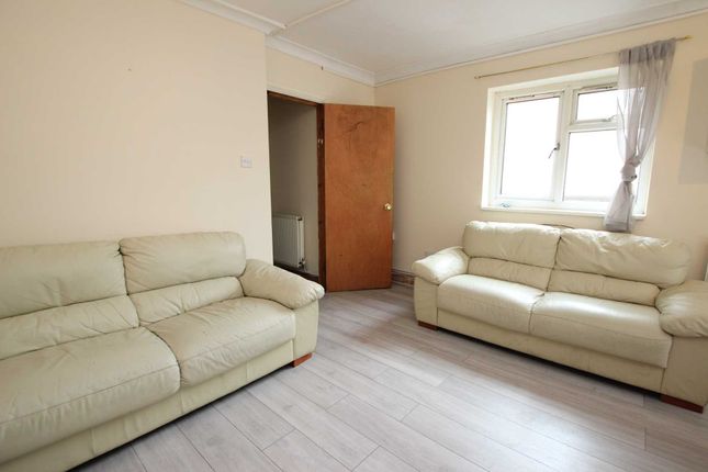 Flat to rent in Oxford Road, Reading, Berkshire