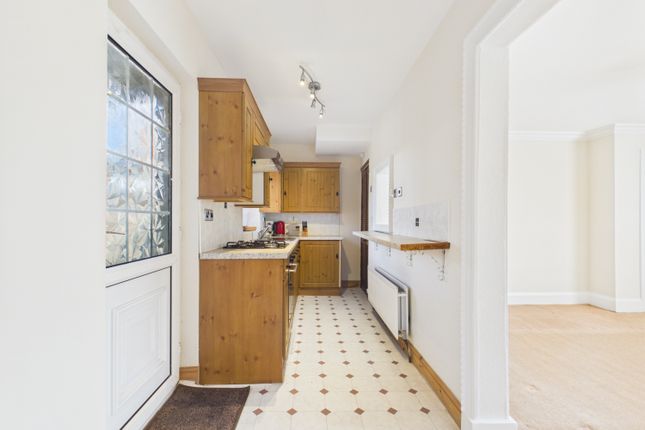 7, HIGHFIELD ROAD, WAKEFIELD photo 3