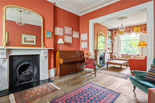 48, Ellington Street, London photo 3