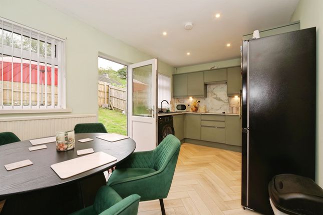 9, Woodland Terrace, Bridgend photo 4