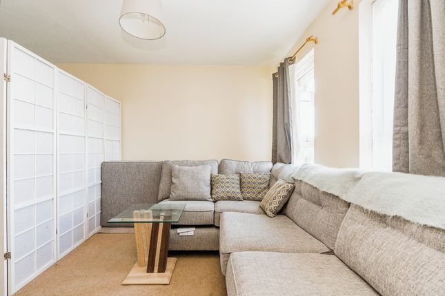 Flat for sale in Whimbrel Close, Sittingbourne, Kent