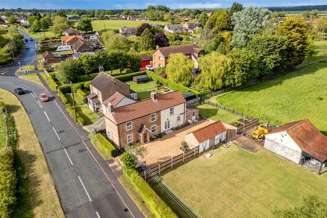 3-bed house on Tennyson House, Willingham Road, Gainsborough, £300,000