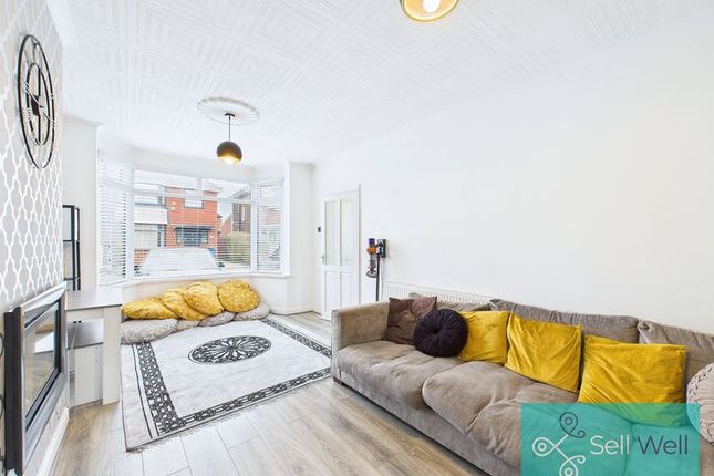 22, Wigsby Avenue, Manchester photo 2