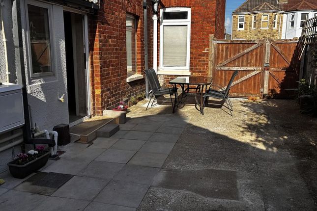 5, Somerset Road, Bournemouth photo 5