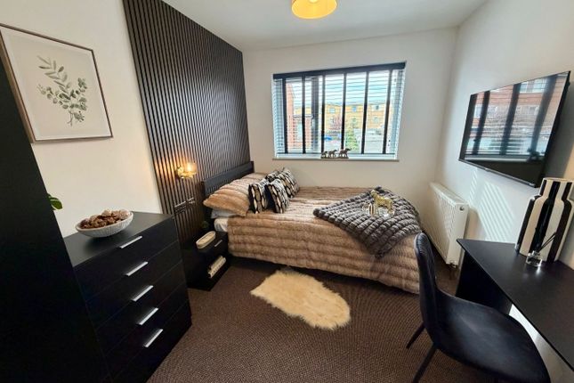 Room 6, 12, Warwick Road, Peterborough photo 2