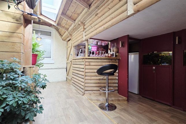 3, Chester Road, Winsford photo 3