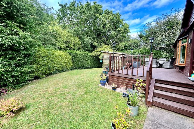 2, Beverley Hill, Warwickshire photo 2