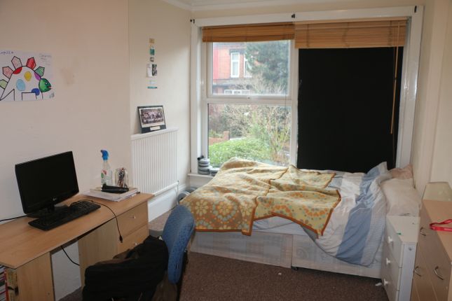 Terraced house to rent in Royal Park Avenue, Leeds