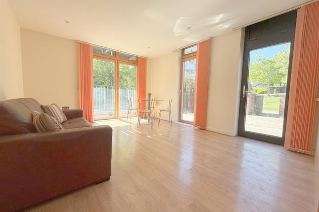 303, Dalgin Place, Milton Keynes photo 2