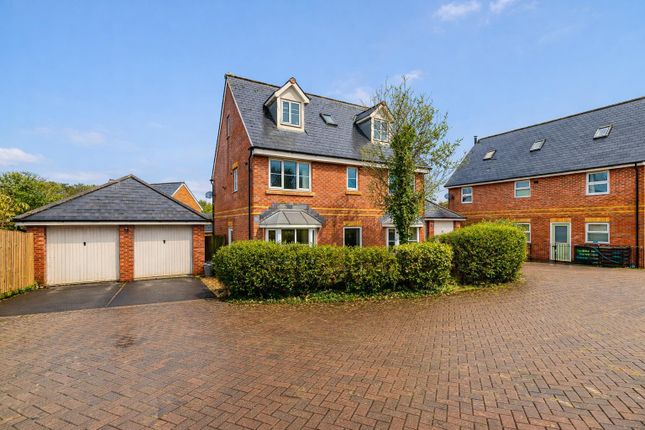 5-bed house on 7, Heol Y Brenin, Penarth, £625,000