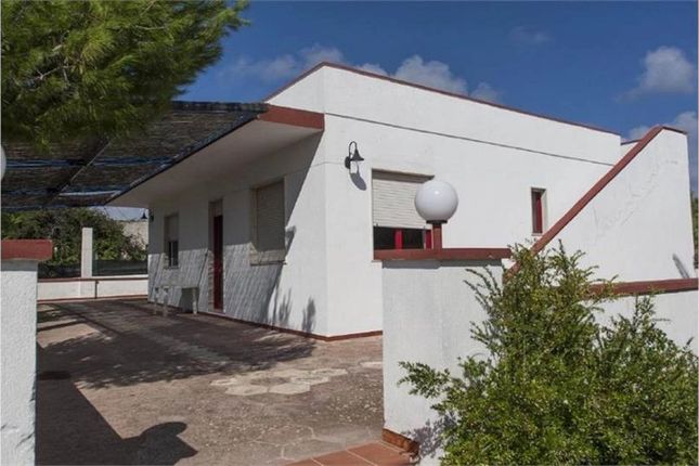 Villa for sale in Ugento, Puglia, 73059, Italy