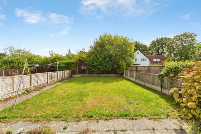 129, Lyndale Avenue, Merseyside photo 2