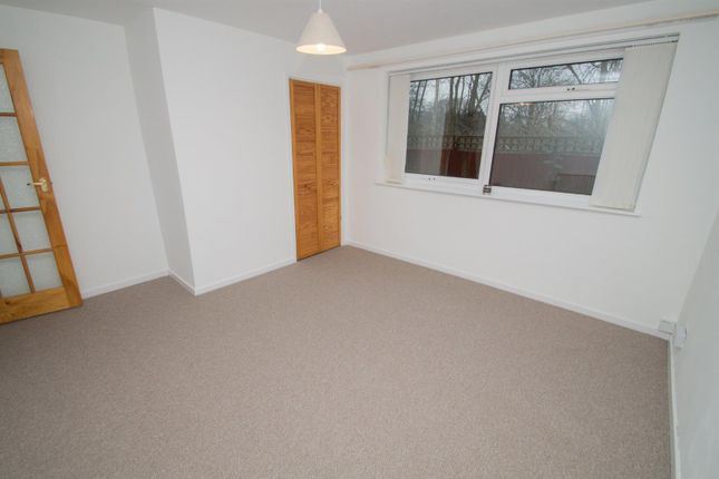 18, Shearing Close, Nottingham photo 5
