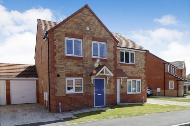 3 bed semi-detached house for sale in Barley Close, Newark NG22