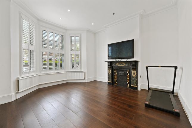 134, Chamberlayne Road, Kensal Rise, London photo 3