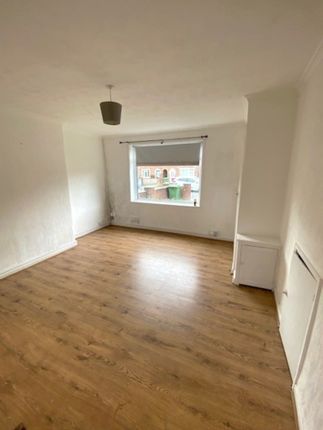 7 Swallowhurst Crescent, Liverpool photo 3